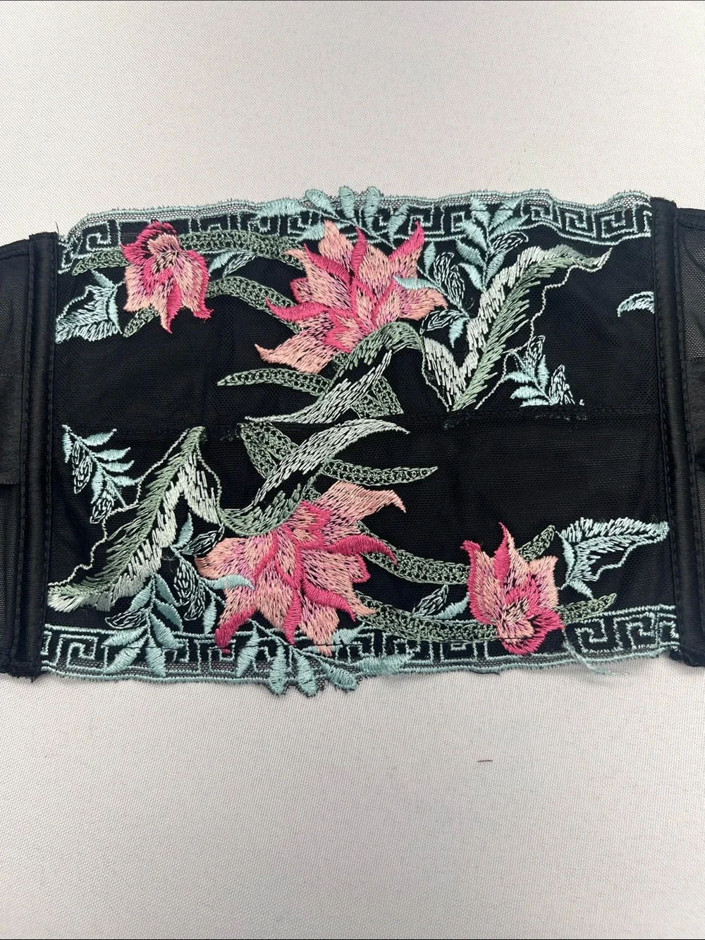 Embroidered Floral Black Waist Cincher Belt 23” Floral Feminine